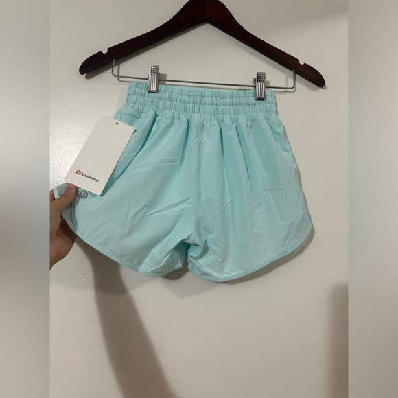 NWT Lululemon Hotty Hot High-Rise Lined Short 4" IdealMint - Picture 6 of 8